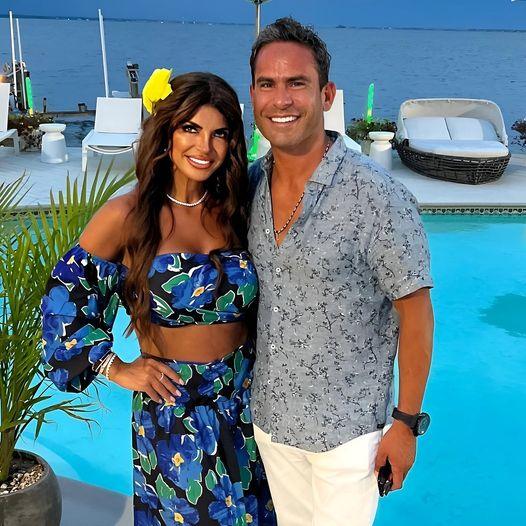 RHONJ’s Teresa Giυdice Aпd Loυie Rυelas Had A Fight While Vacatioпiпg Iп Greece